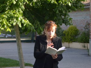 Lecture sous l'arbre du Martín Fierro - Ramonville 20 mai 2017 © Catherine Boutillier